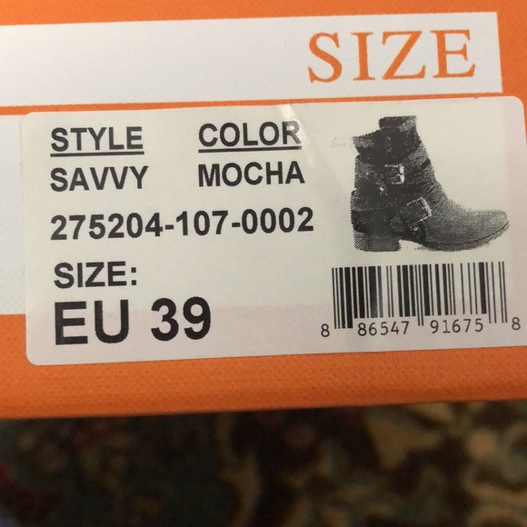 Miz Mooz fashion boots only worn one time. - Picture 7 of 7